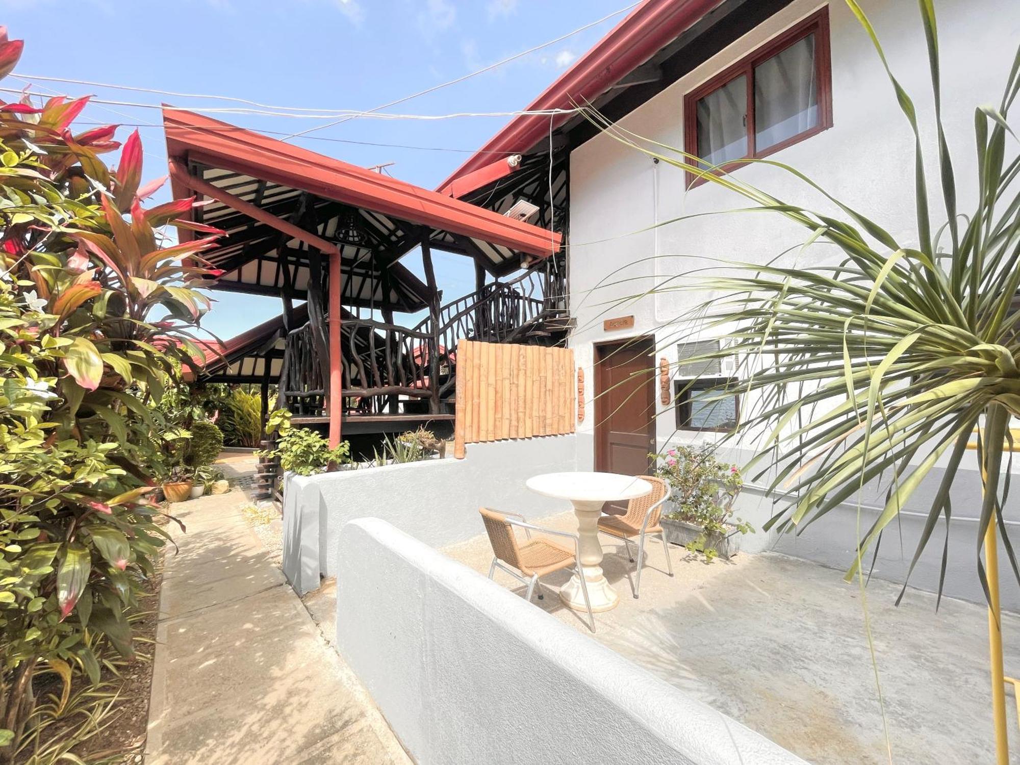 Galera Lodge Puerto Galera Exterior photo